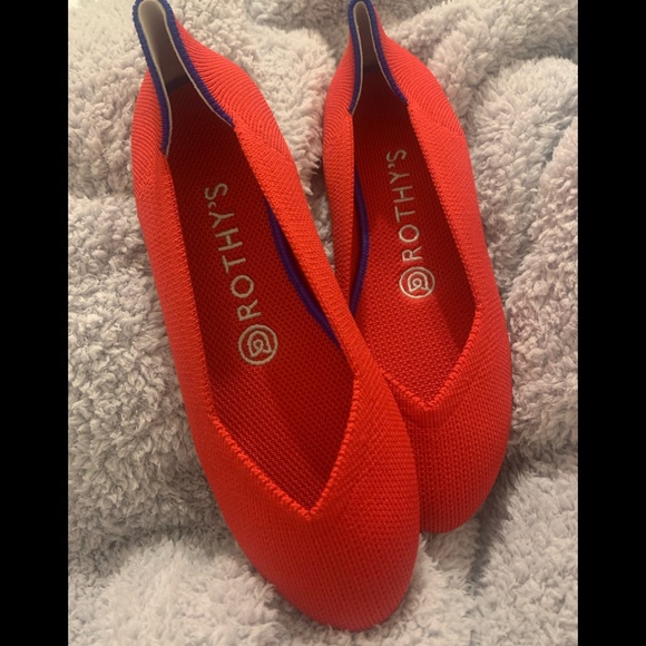 ROTHY’S~ The Classic in Bright Red~ BRAND NEW! - Picture 2 of 6